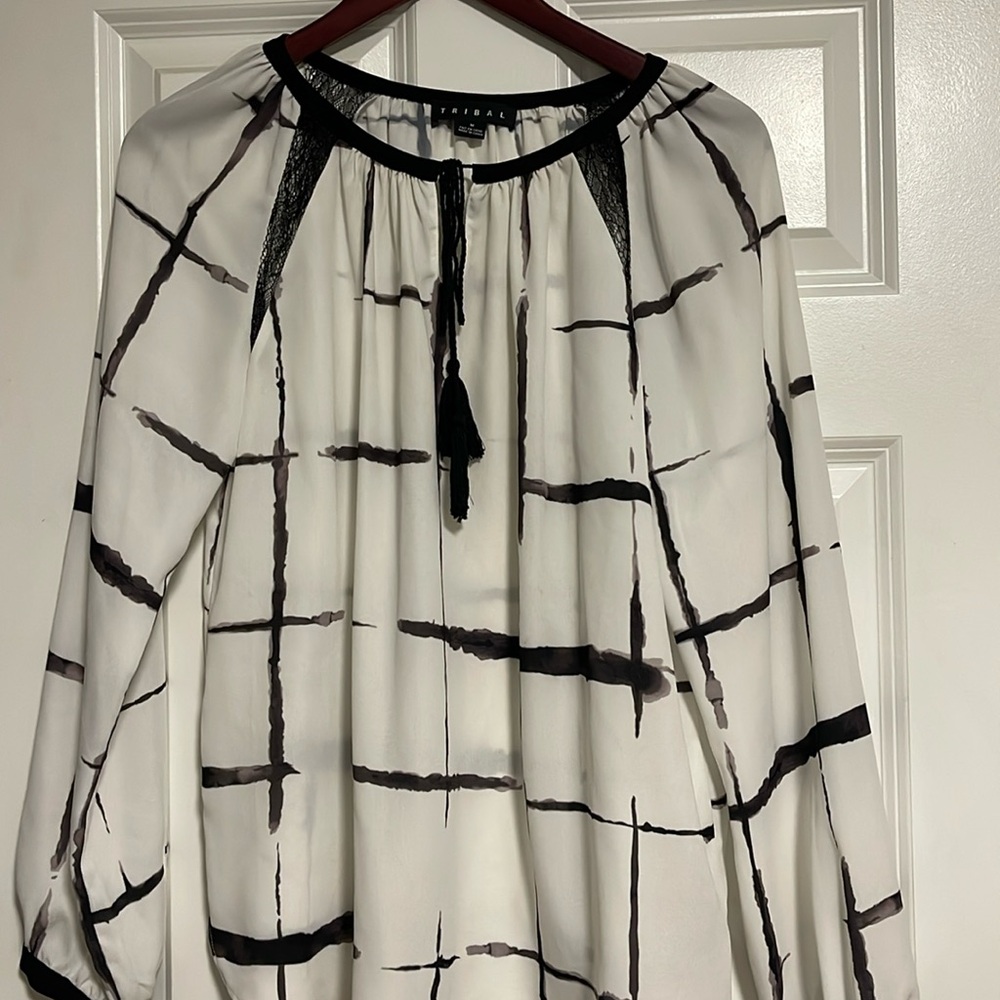 Tribal blouse size m